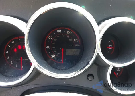 2006 Toyota Matrix Xr from USA, damaged, VIN 2T1KR32E96C555083